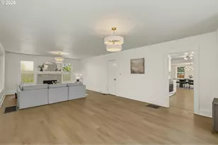 9131 N Lombard St, Portland, OR 97203 - Photo 2