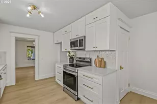 9131 N Lombard St, Portland, OR 97203 - Photo 10