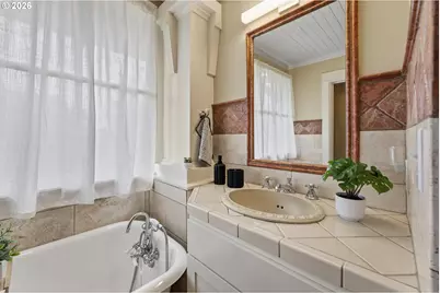 2508 NE Tillamook St, Portland, OR 97212 - Photo 22