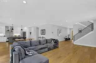 9228 SW 50th Ave, Portland, OR 97219 - Photo 8