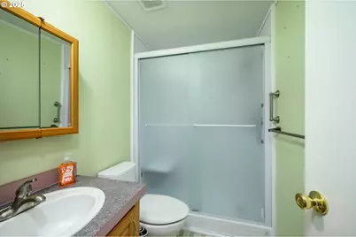 196 W 15th St, Lafayette, OR 97127 - Photo 24