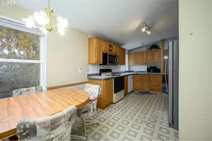 196 W 15th St, Lafayette, OR 97127 - Photo 16