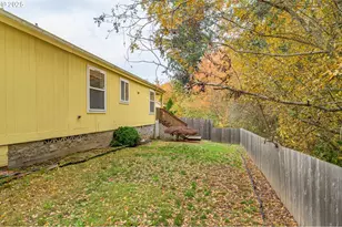 196 W 15th St, Lafayette, OR 97127 - Photo 28