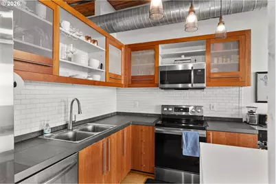 1420 NW Lovejoy St #526, Portland, OR 97209 - Photo 14