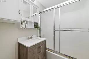 647 Ellsworth St, Eugene, OR 97402 - Photo 24