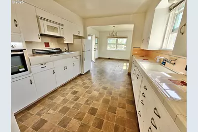 8428 SE 17th Ave, Portland, OR 97202 - Photo 8