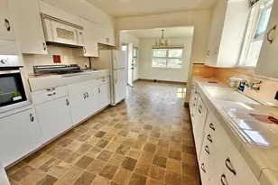 8428 SE 17th Ave, Portland, OR 97202 - Photo 8