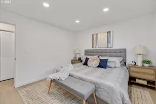 18124 SE Stephens St, Portland, OR 97233 - Photo 12