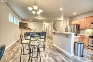 3518 SE Pinewood Ave, Hillsboro, OR 97123 - Photo 8