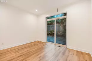 11819 SW 60th Ave, Portland, OR 97219 - Photo 16