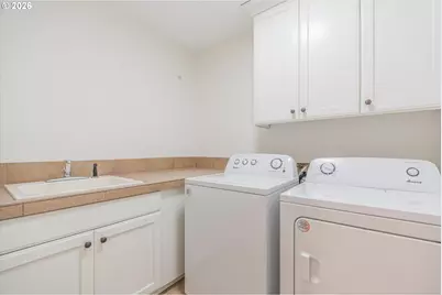 11819 SW 60th Ave, Portland, OR 97219 - Photo 28