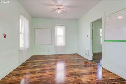 2727 E St, Washougal, WA 98671 - Photo 6