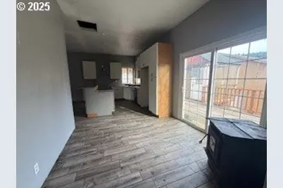 728 N Elliott St, Coquille, OR 97423 - Photo 12