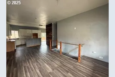 728 N Elliott St, Coquille, OR 97423 - Photo 6