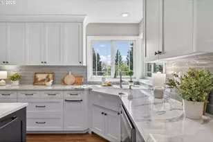 6730 SW 161st Pl, Beaverton, OR 97007 - Photo 10