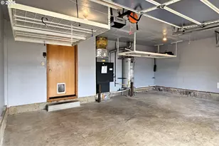841 12th St, Lafayette, OR 97127 - Photo 32