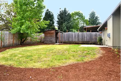 841 12th St, Lafayette, OR 97127 - Photo 38