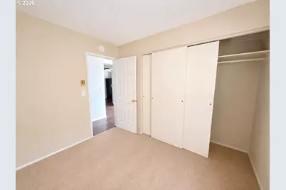 14645 SE Mill St, Portland, OR 97233 - Photo 10