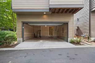 14323 SW Burlwood Ln, Beaverton, OR 97005 - Photo 36