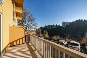 847 SW Broadway Dr, Portland, OR 97201 - Photo 22