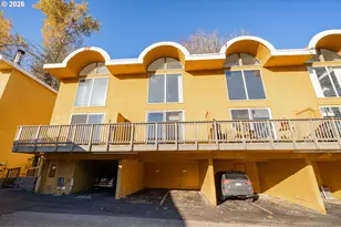 847 SW Broadway Dr, Portland, OR 97201 - Photo 1