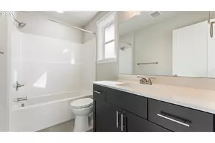 9408 N Saint Louis Ave, Portland, OR 97203 - Photo 16