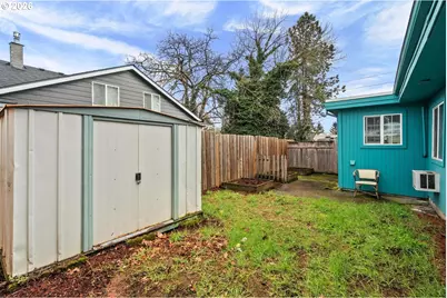 12406 SE Fuller Rd, Milwaukie, OR 97222 - Photo 32