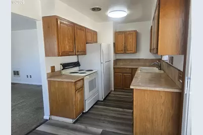 1515 Mount Hood St, The Dalles, OR 97058 - Photo 8