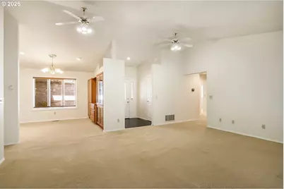 64507 McGrath Rd, Bend, OR 97701 - Photo 12