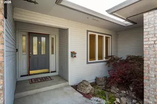 64507 McGrath Rd, Bend, OR 97701 - Photo 2