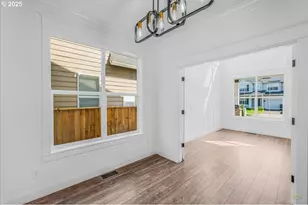 14641 SE Thornapple Ln, Milwaukie, OR 97267 - Photo 8