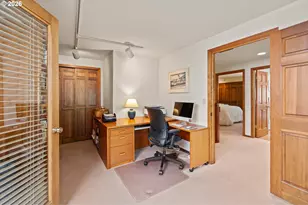 4273 Sundew Ct, Lake Oswego, OR 97035 - Photo 30