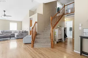 227 W 14th St, Lafayette, OR 97127 - Photo 8