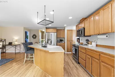 227 W 14th St, Lafayette, OR 97127 - Photo 18