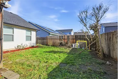 227 W 14th St, Lafayette, OR 97127 - Photo 36