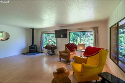 93126 Snedden Ln, Coos Bay, OR 97420 - Photo 18