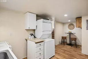 1274 W 5th Ave, Eugene, OR 97402 - Photo 24