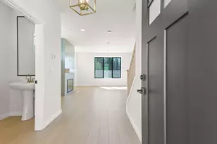 404 W 20th Wy, La Center, WA 98629 - Photo 2