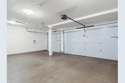 404 W 20th Way, La Center, WA 98629 - Photo 14