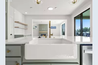 404 W 20th Way, La Center, WA 98629 - Photo 6