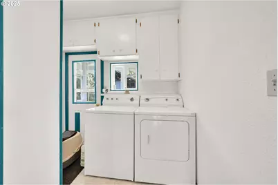 1878 Trails End Ln, Sutherlin, OR 97479 - Photo 16