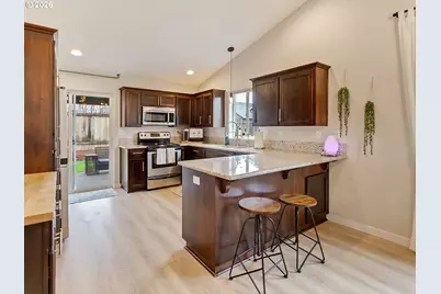 1722 Elk River St NW, Salem, OR 97304 - Photo 12