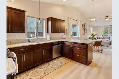 1722 Elk River St NW, Salem, OR 97304 - Photo 14