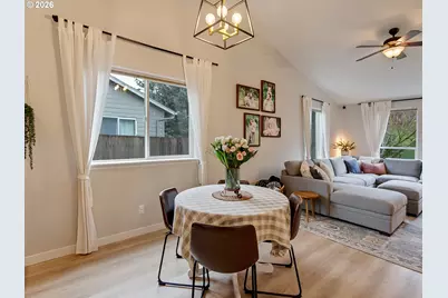 1722 Elk River St NW, Salem, OR 97304 - Photo 10