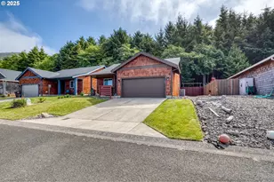 1064 Necarney St, Rockaway Beach, OR 97136 - Photo 2