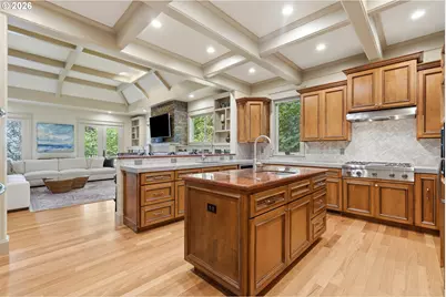 17410 Upper Cherry Ln, Lake Oswego, OR 97034 - Photo 8