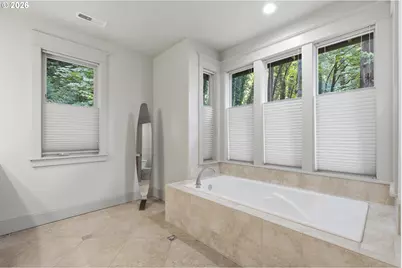17410 Upper Cherry Ln, Lake Oswego, OR 97034 - Photo 20