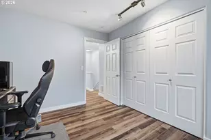 10801 SW Canterbury Ln, Portland, OR 97224 - Photo 18