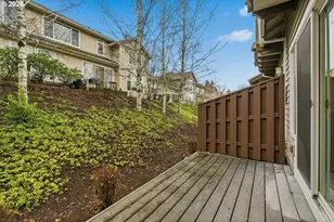 10801 SW Canterbury Ln, Portland, OR 97224 - Photo 22