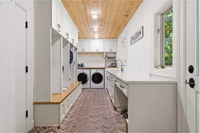 653 Victoria Pl, West Linn, OR 97068 - Photo 28